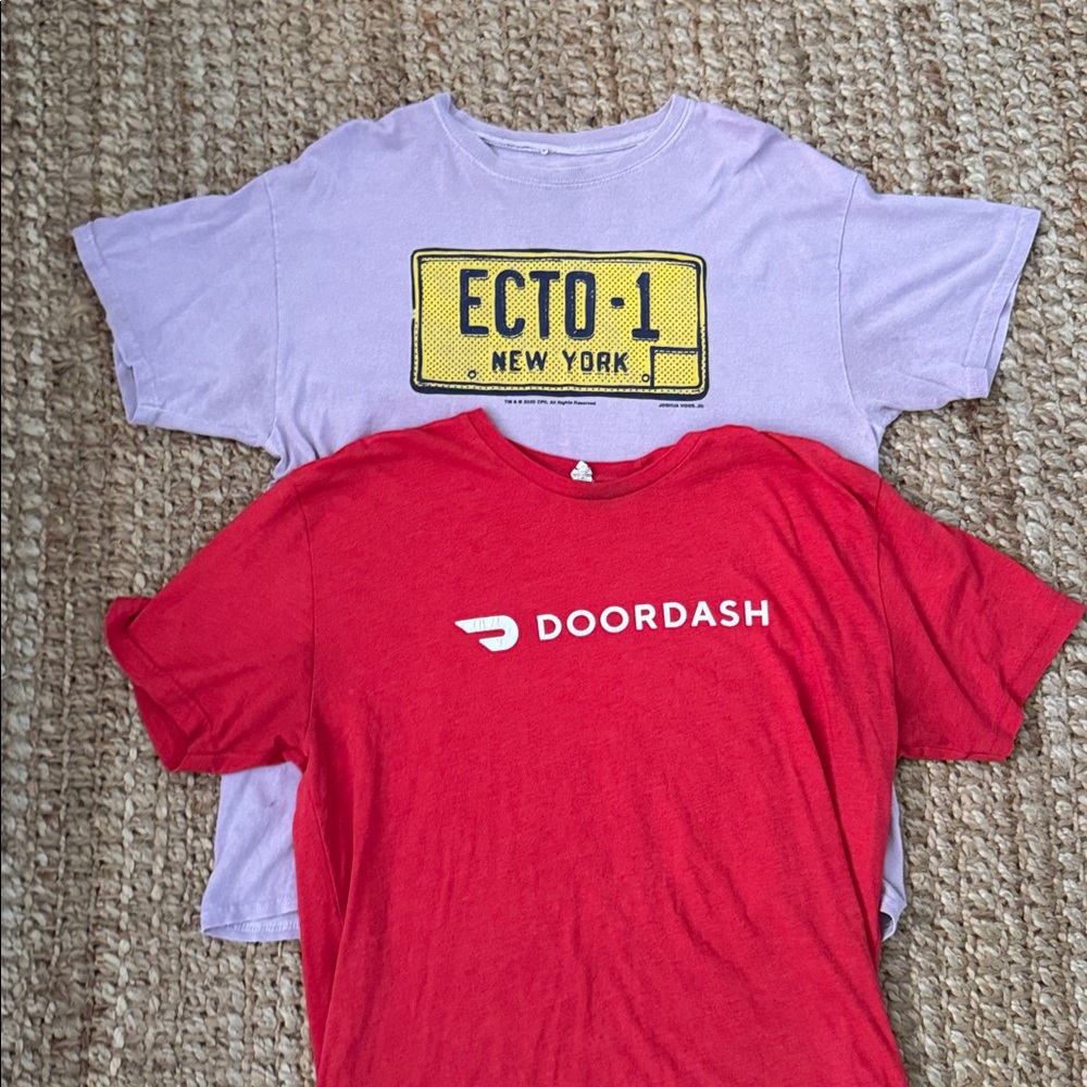 Red DoorDash T-Shirt Ghostbusters Ripple size large tee bundle